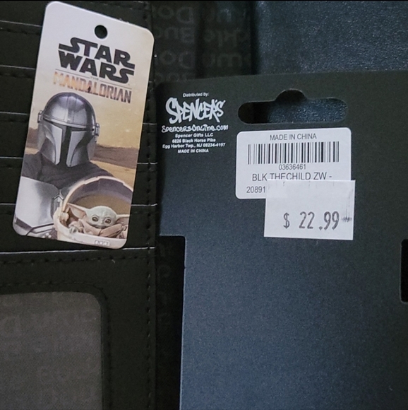 The Mandalorian Baby Yoda Zip Around Wallet - Picture 6 of 6